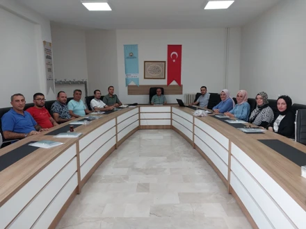 Fakültemiz idari personeli 2023-2024 eğitim öğretim yılı ilk toplantısını gerçekleştirdi.